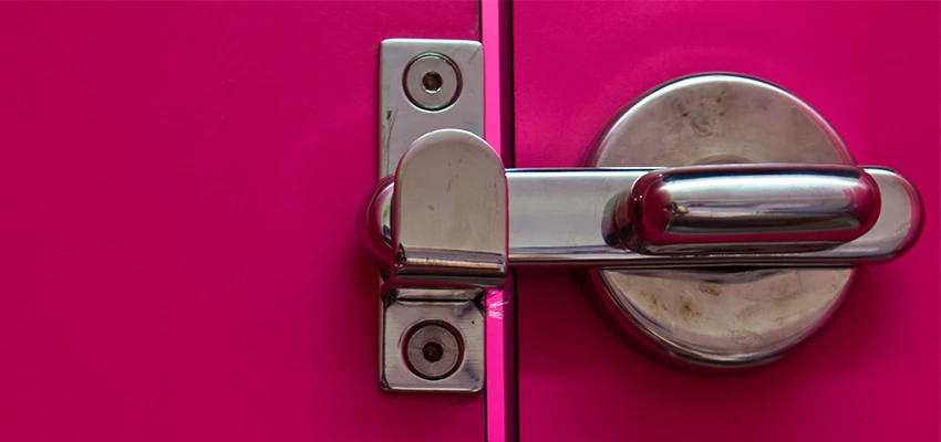 Childproof Gate Lock in Mentone, California
