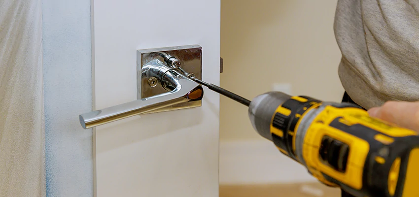 After-hours Locksmith For Lock Troubleshooting in Mentone, California